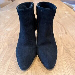 ✨ La Canadienne Suede Ankle Boots | Size 6.5 ✨